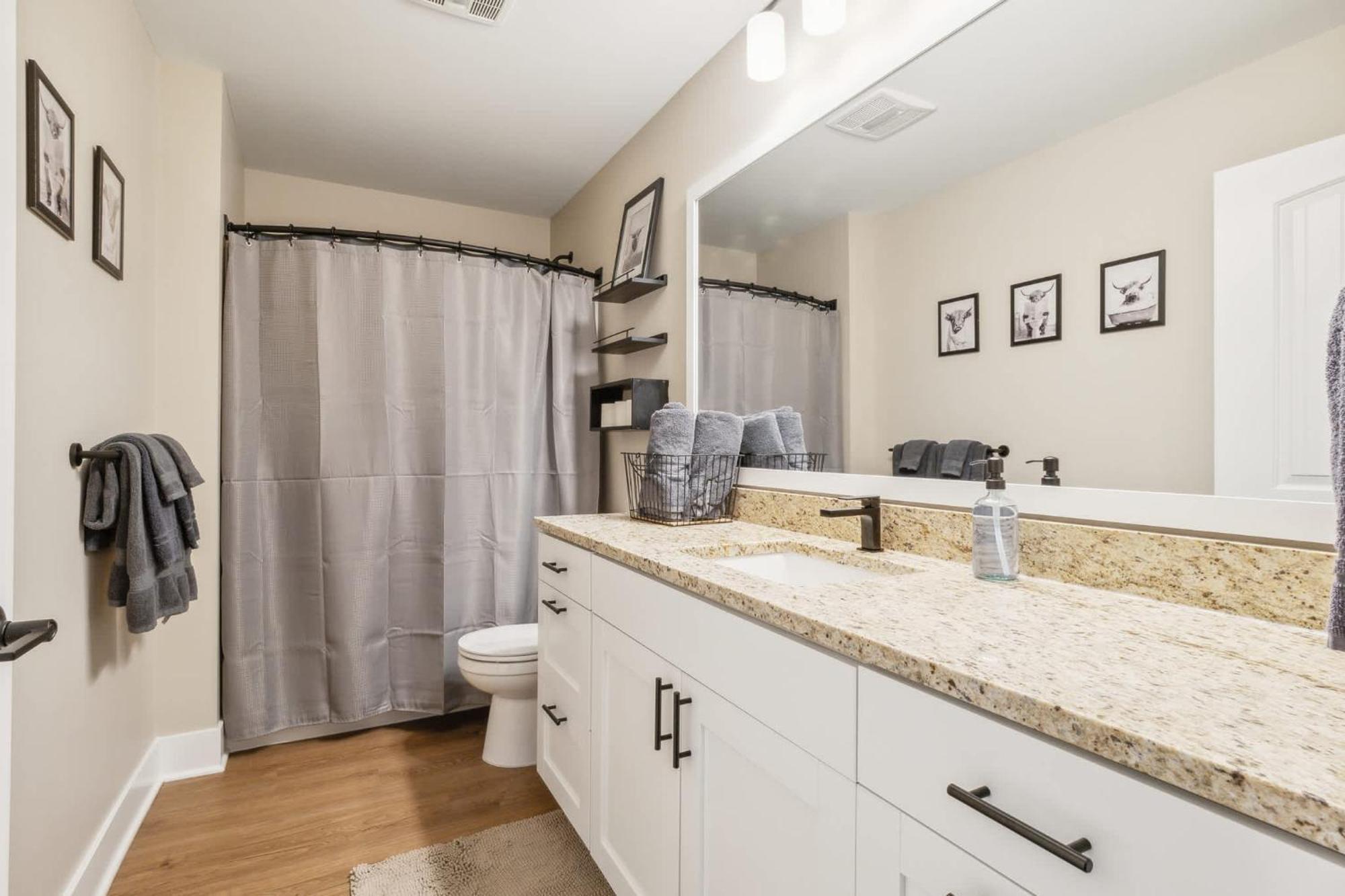 A Pet Friendly Cozy Condo In Траверс-Сити Экстерьер фото